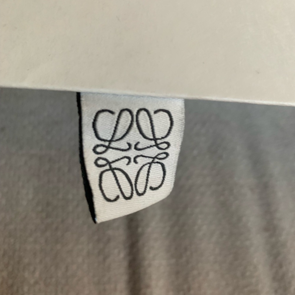 NWT size 41  monogram canvas Loewe Beige and White Sneakers - Picture 3 of 8